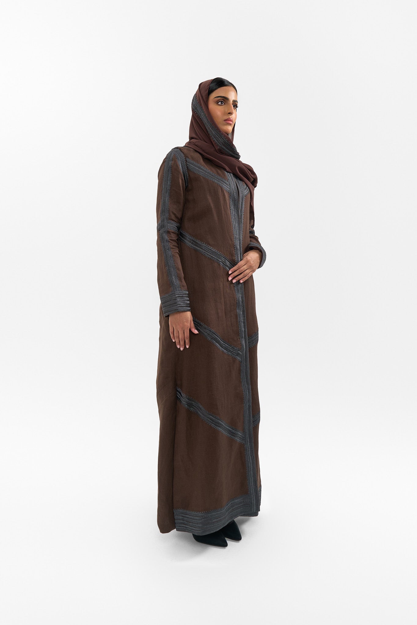 E21 brown