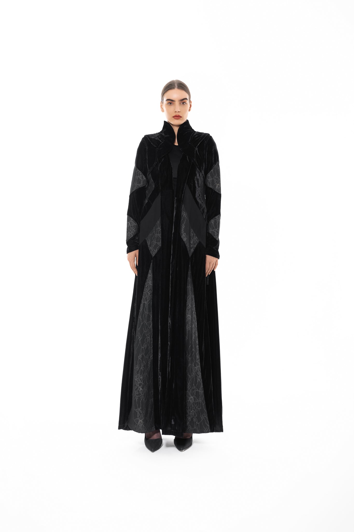 F008 black