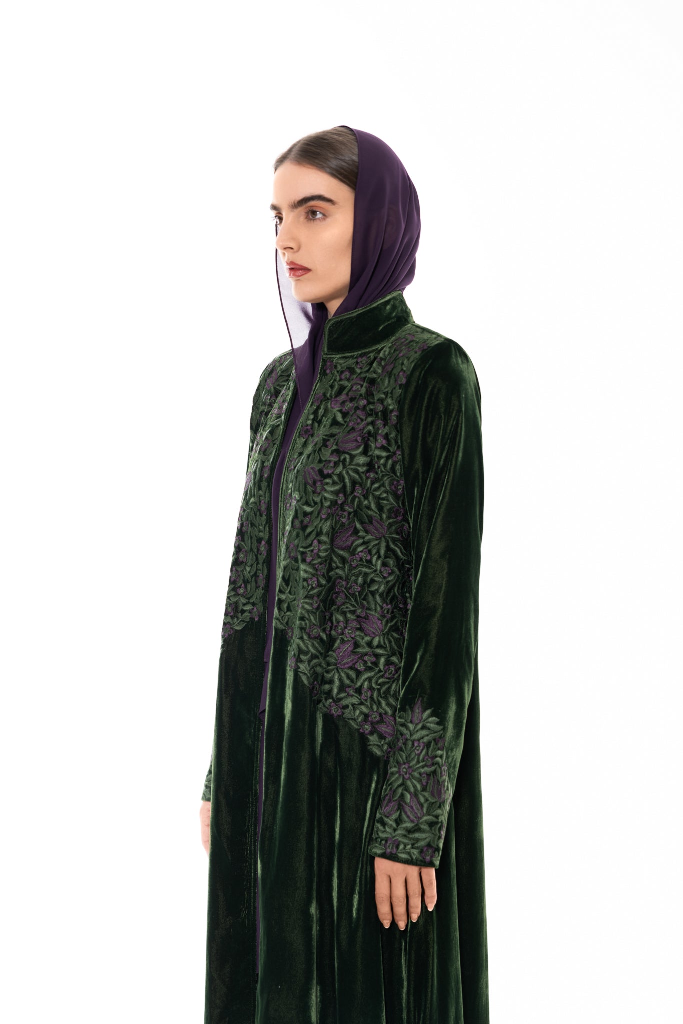F004 green