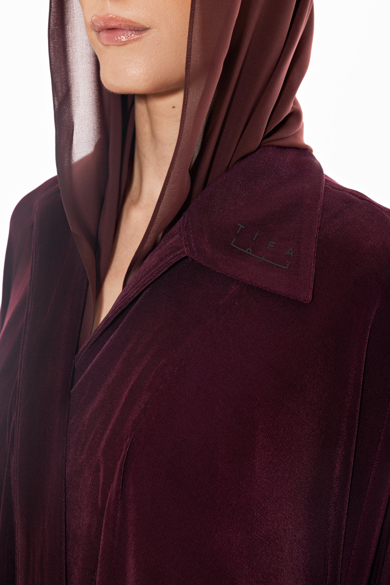 Maroon pearl T