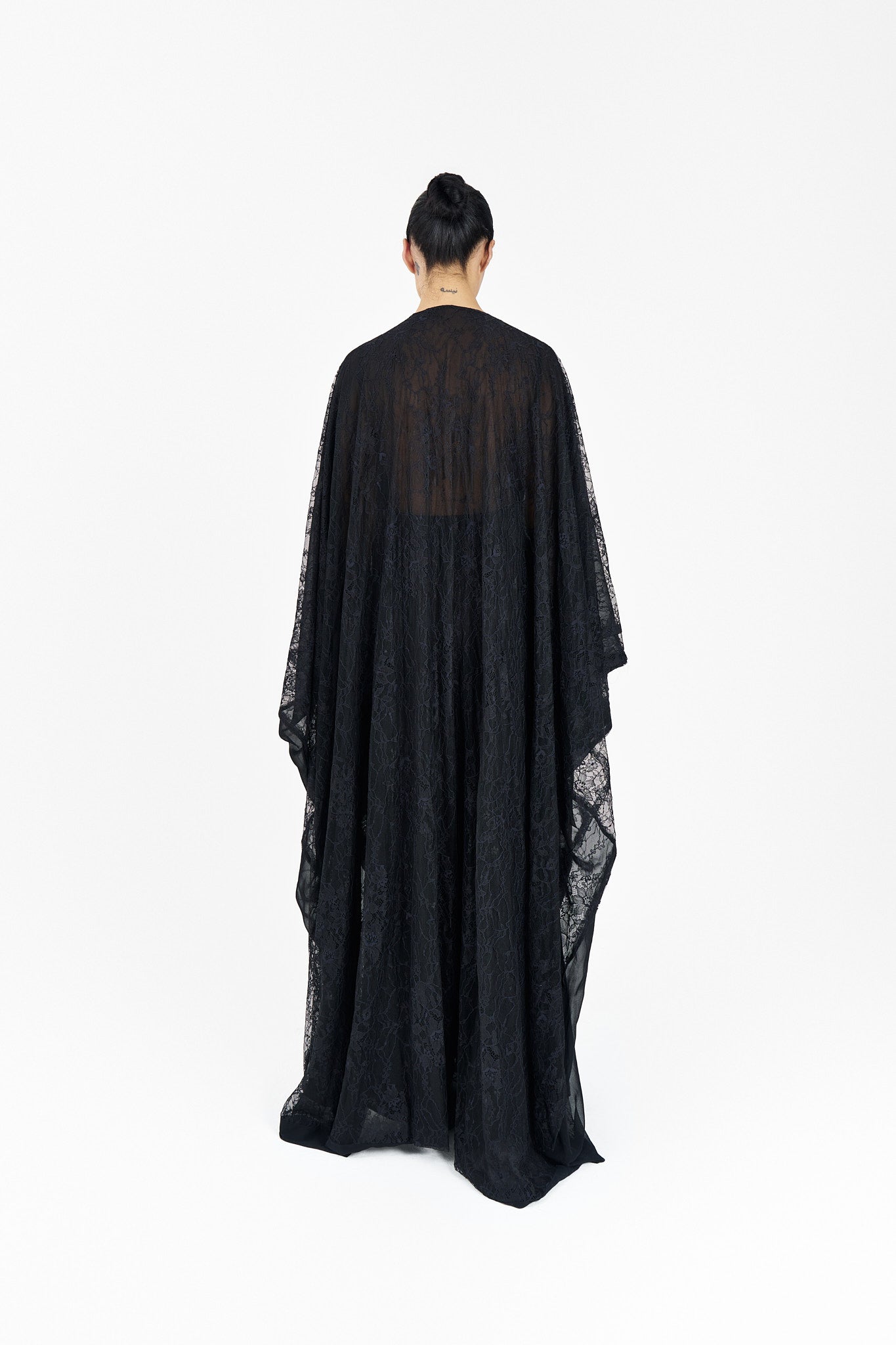 T037 black