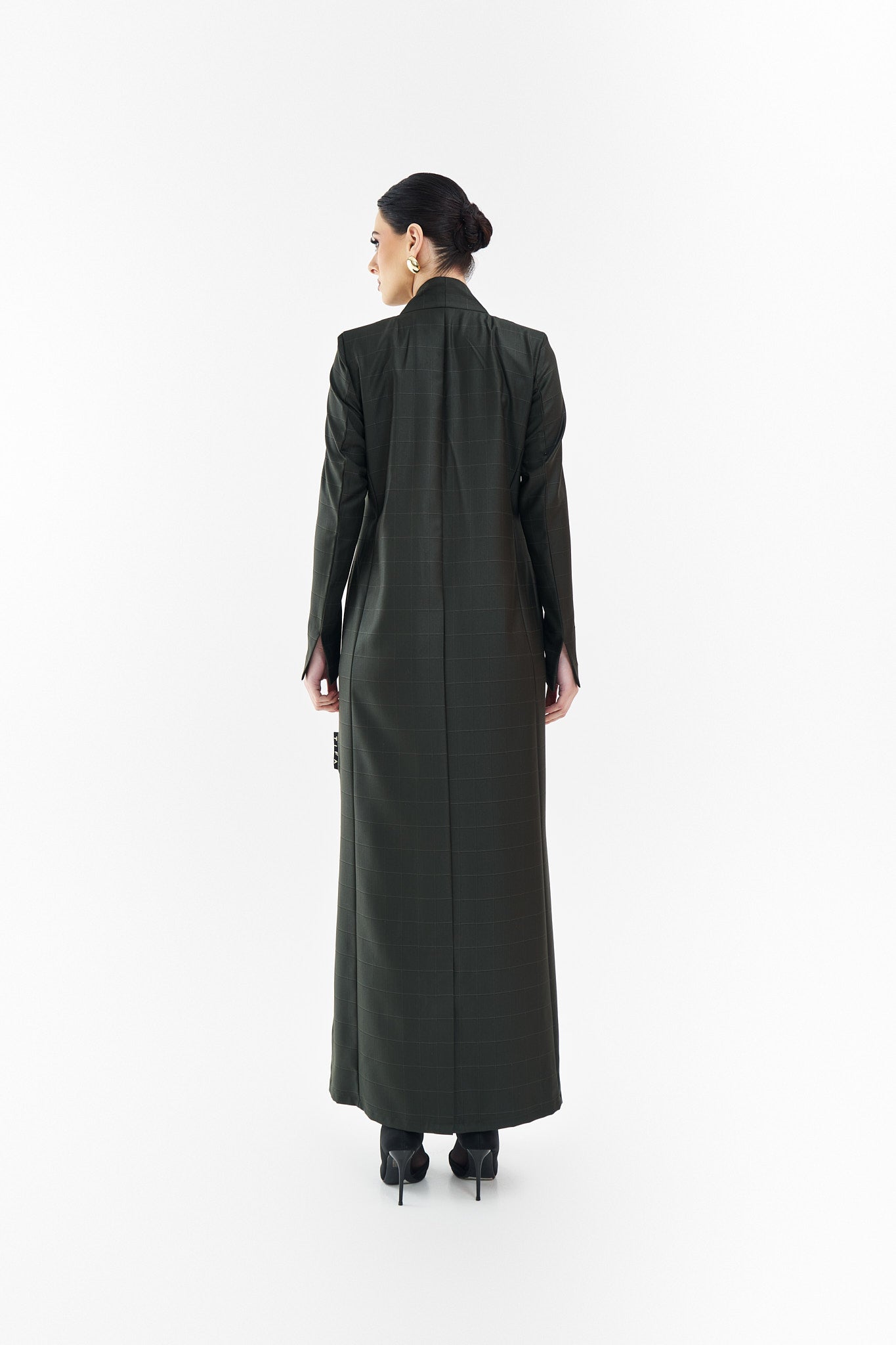 #014 Black