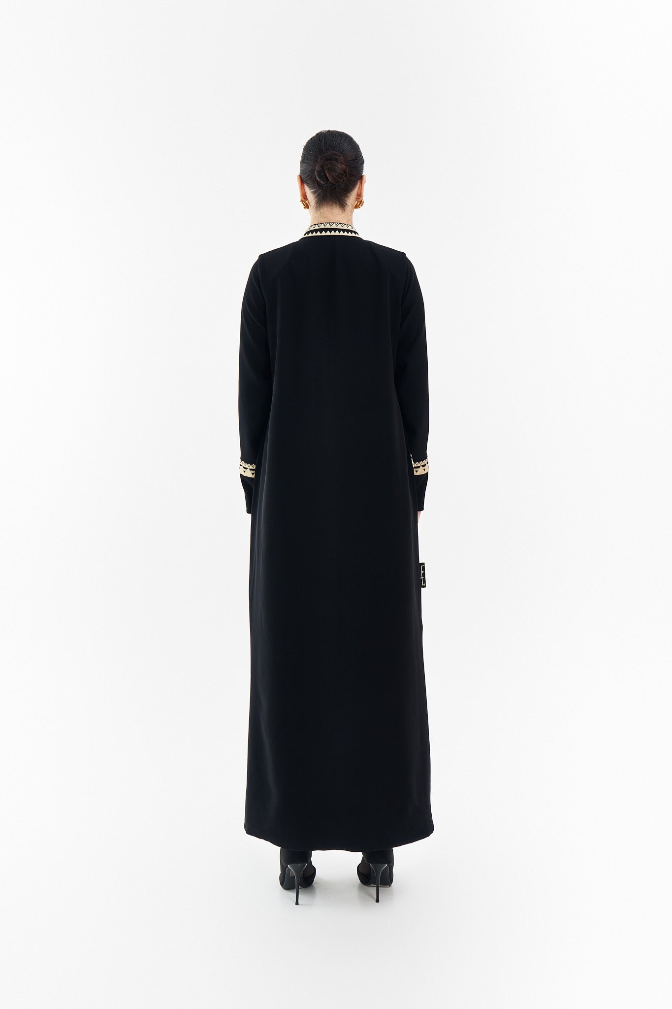#013 black